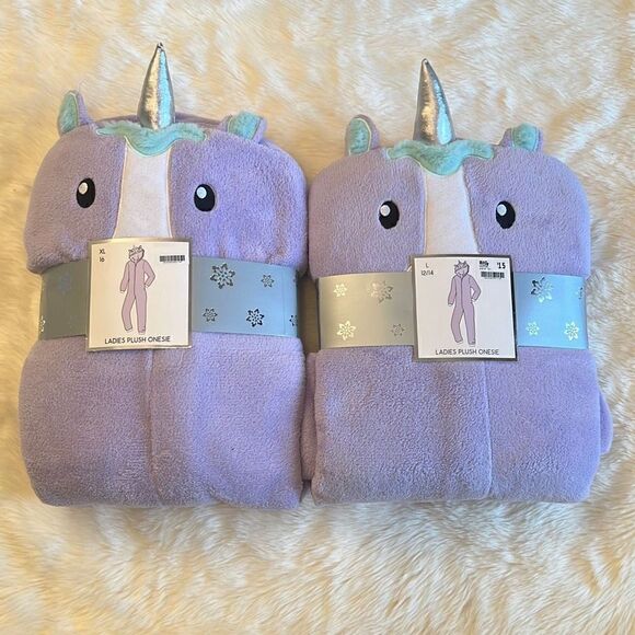 Ladies Plush Onzie: Unicorns and Cat - Picture 2 of 9
